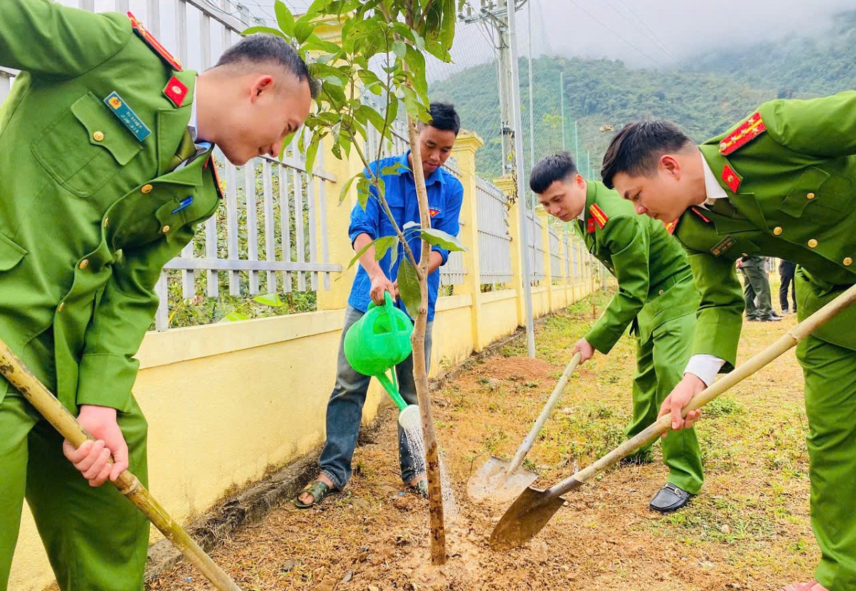 Công an xã Hữu Kiệm hưởng ứng Lễ phát động 
