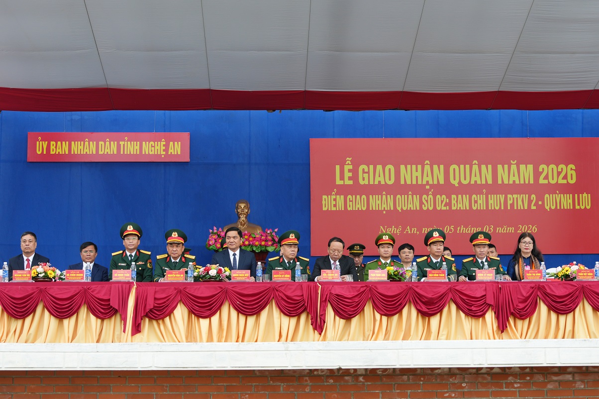 Lãnh đạo Công an tỉnh tham dự lễ giao nhận quân năm 2026