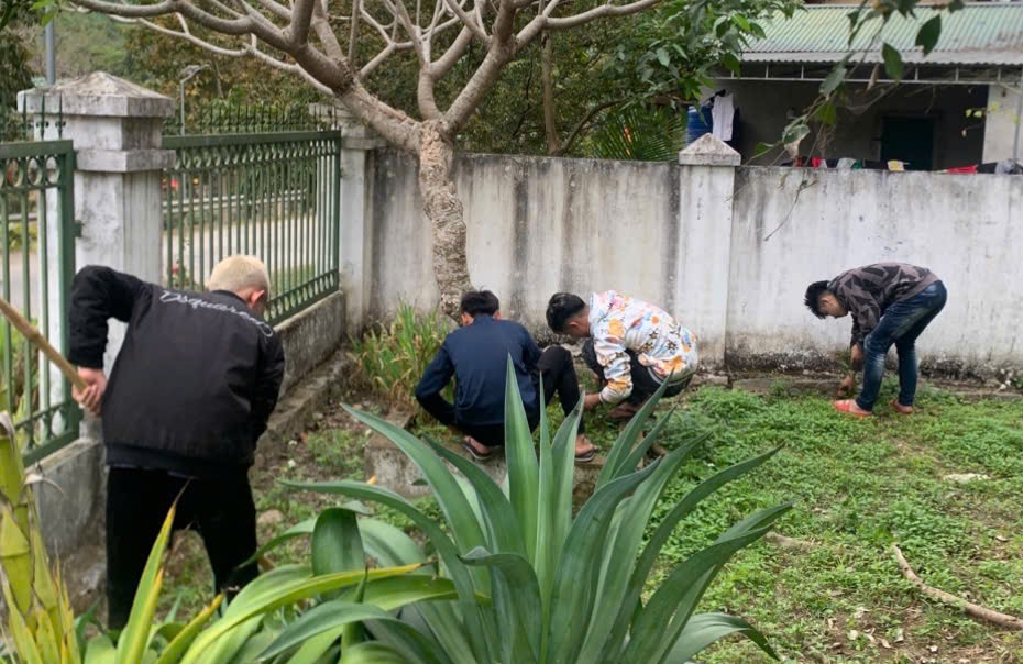 Công an xã Bình Chuẩn công nhận hoàn thành chương trình rèn luyện cho thanh, thiếu niên chưa ngoan