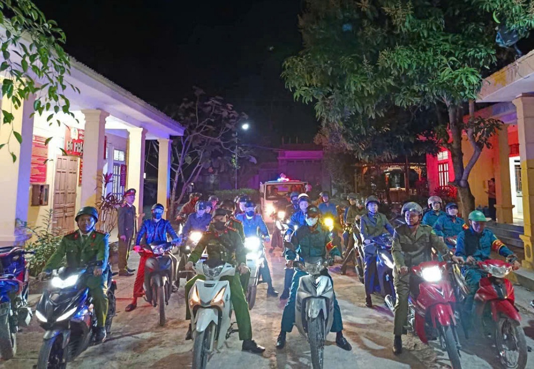 Công an xã Hữu Kiệm phối hợp lực lượng cơ sở bảo đảm an ninh, trật tự