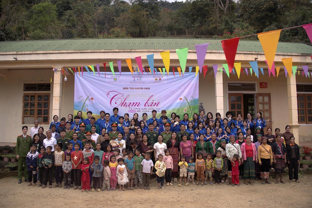 Công an xã Bắc Lý phối hợp tổ chức hoạt động thiện nguyện tại điểm trường Phà Coóng