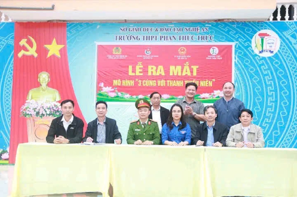 Công an xã Vân Tụ ra mắt mô hình 