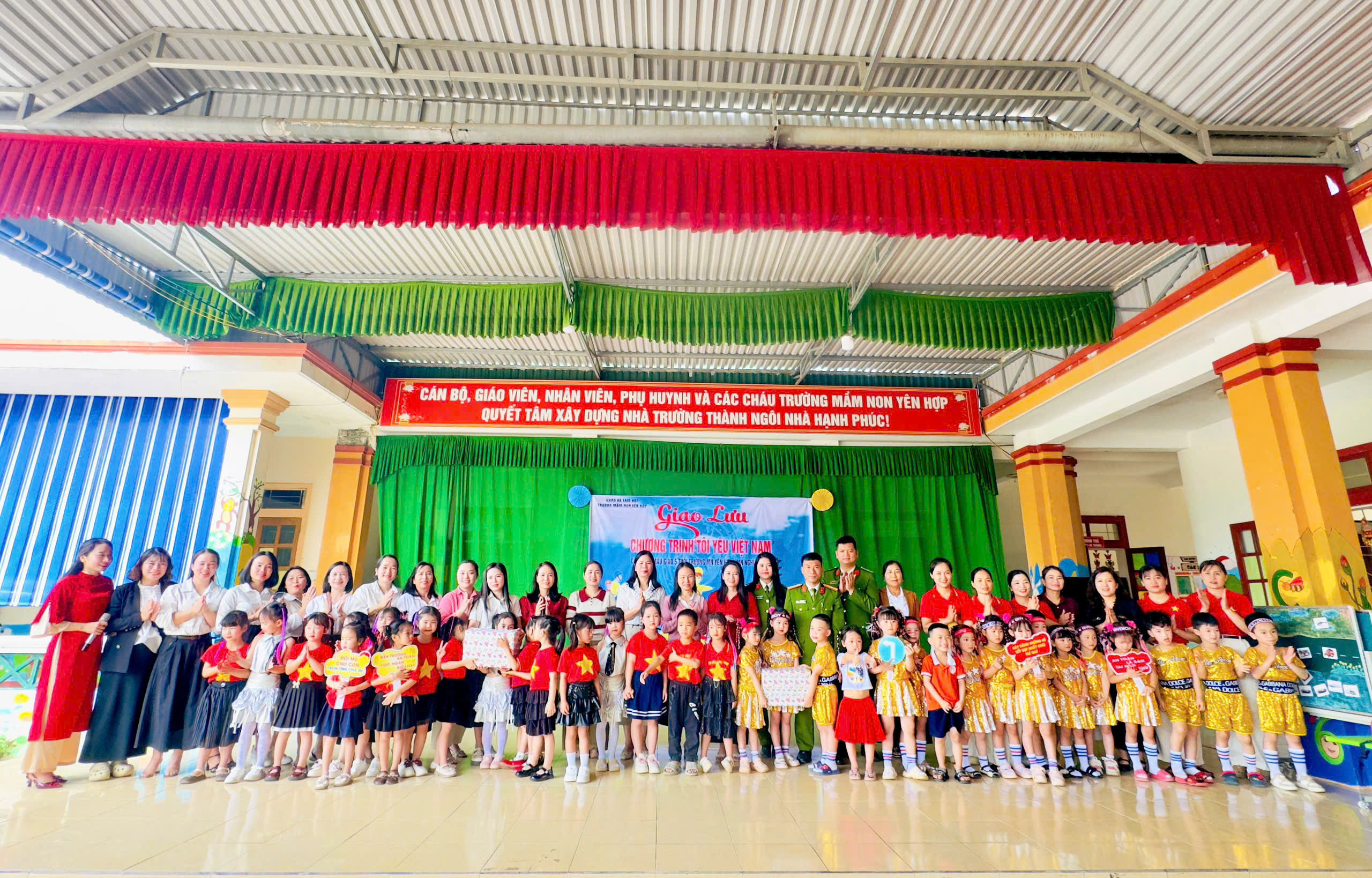 Phối hợp thực hiện chương trình giao lưu 