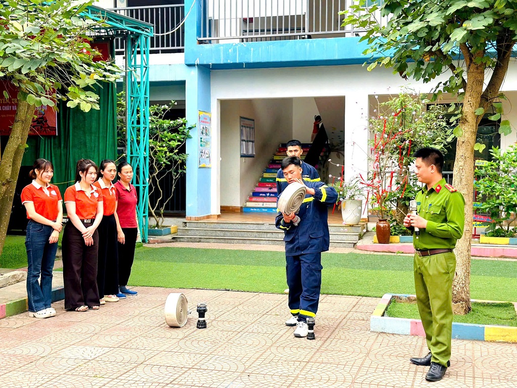 Tăng cường tuyên truyền kỹ năng PCCC và phòng, chống đuối nước