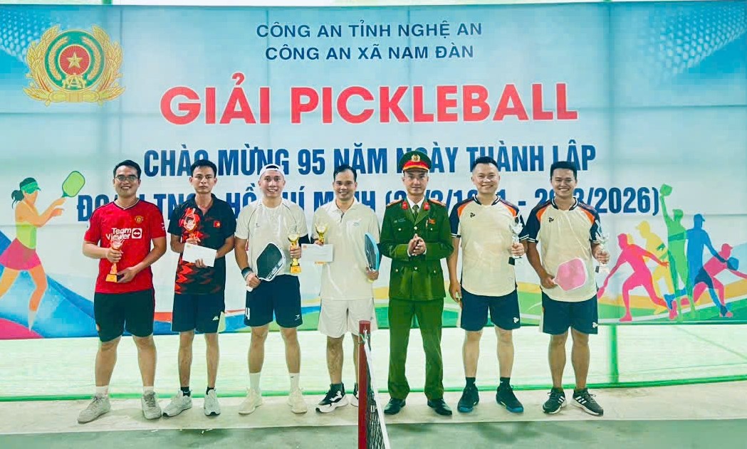 Chi đoàn Công an xã Nam Đàn tổ chức Giải Pickleball