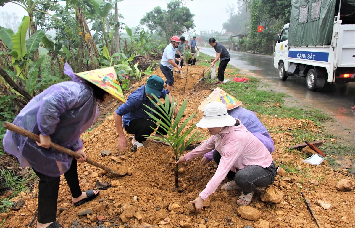 Gắn phong trào trồng cây với xây dựng nông thôn mới