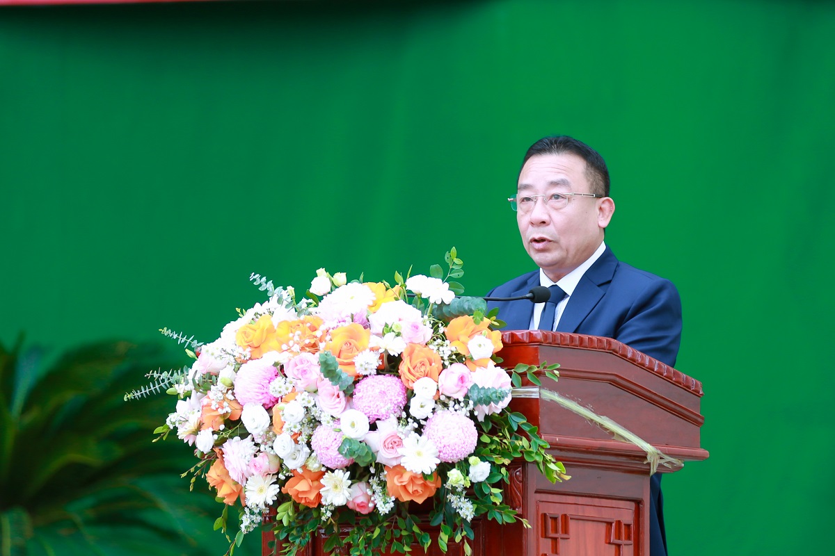 Đồng chí Nguyễn Văn Đệ - Ủy viên Ban Thường vụ Tỉnh ủy, Phó Chủ tịch UBND tỉnh phát biểu