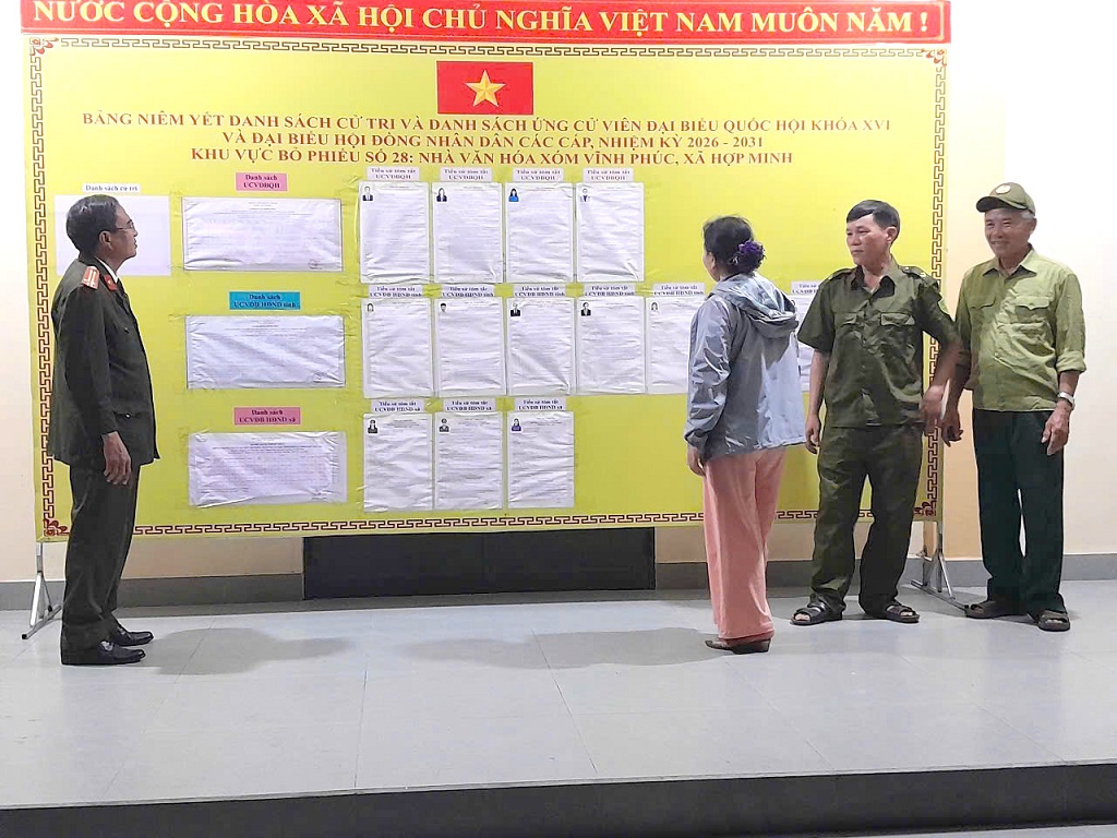 Công an xã tăng cường tuần tra, kiểm soát các điểm bầu cử