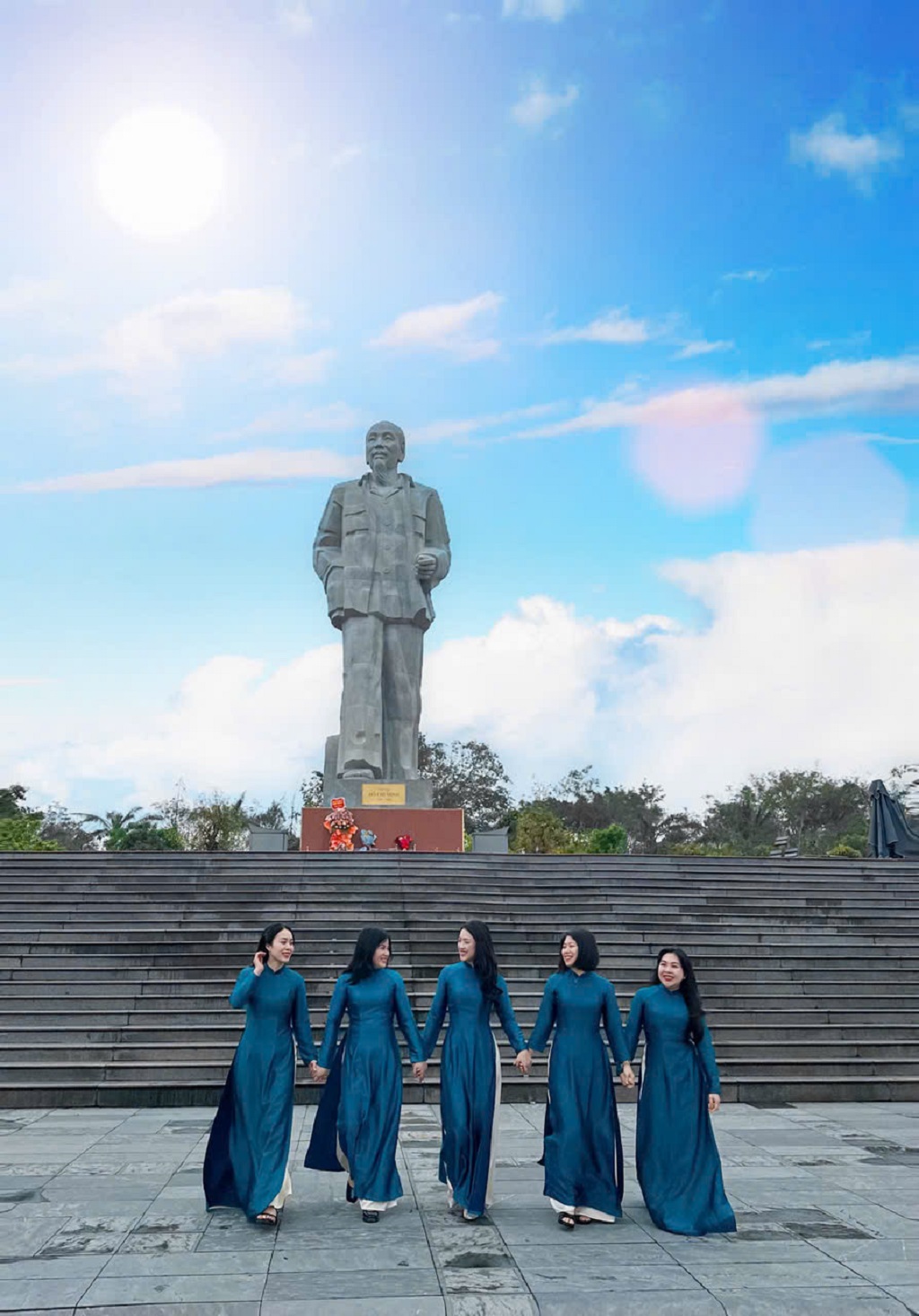    Tham gia hoạt động thể thao và hưởng ứng phong trào “Áo dài trong tim nữ chiến sỹ Công an Nghệ An”