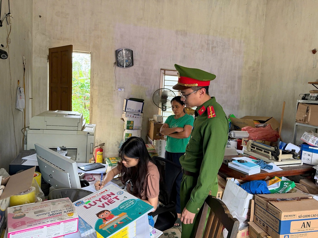 Tuyên truyền, vận động cơ sở in ấn, photocopy ký cam kết chấp hành quy định pháp luật về hoạt động in ấn, sao chép tài liệu phục vụ bầu cử