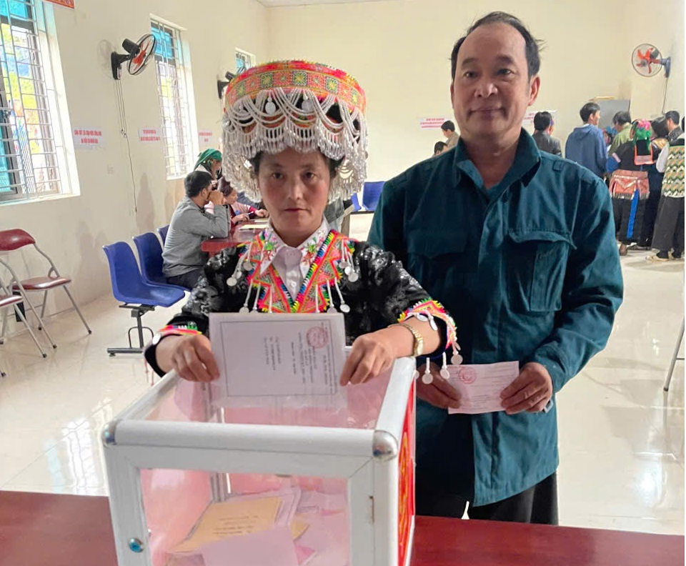 Người dân bản Nhọt Lợt tham gia bầu cử sớm vào ngày 13/3/2026