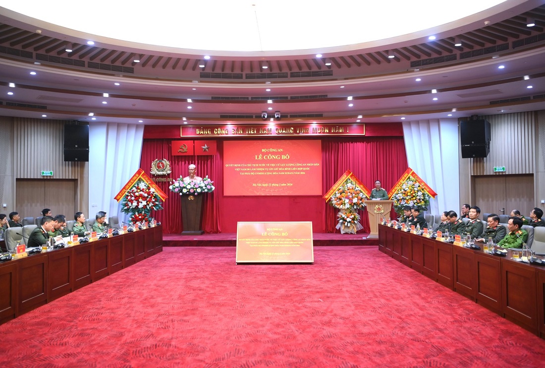 Toàn cảnh Lễ công bố