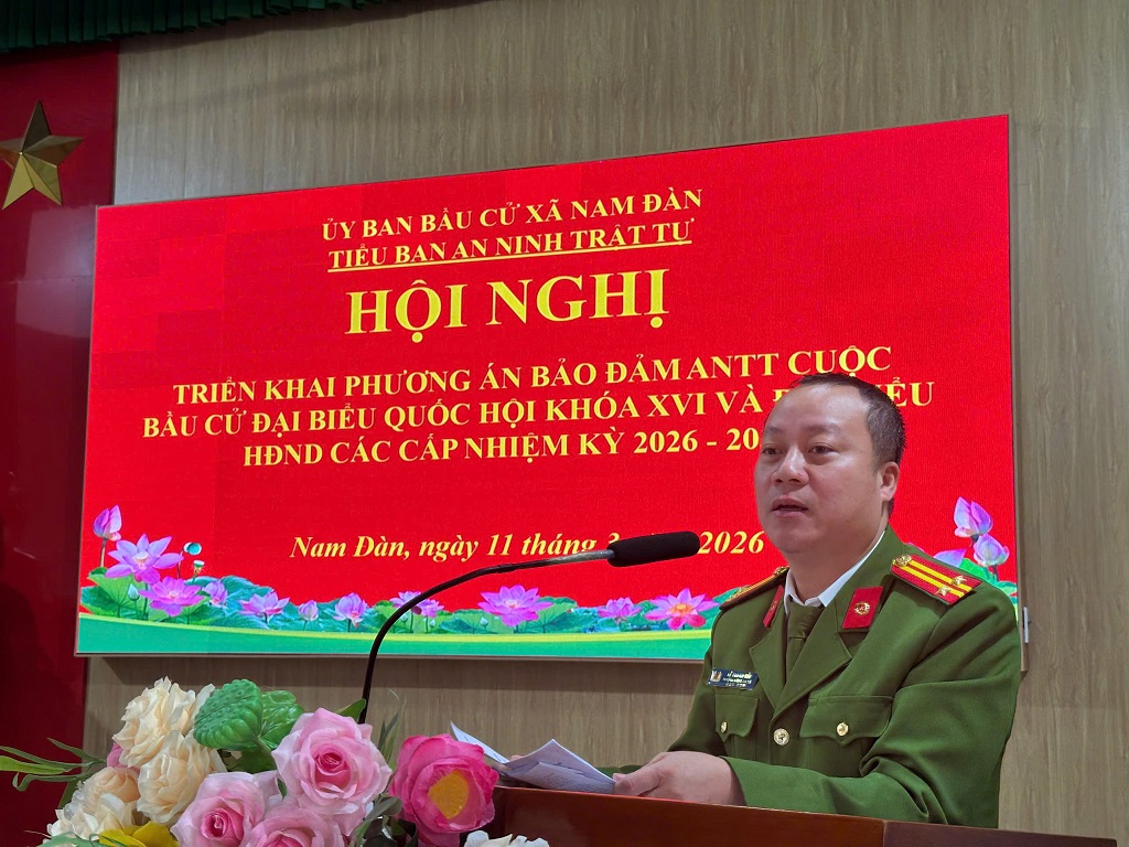 Đại diện Công an xã Nam Đàn phát biểu tại Hội nghị