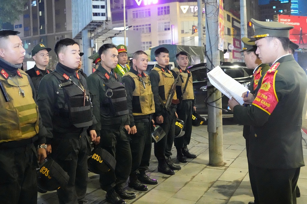 Kiểm tra kết quả thực hiện việc triển khai nhiệm vụ bảo đảm an ninh trật tự của Tổ công tác 373