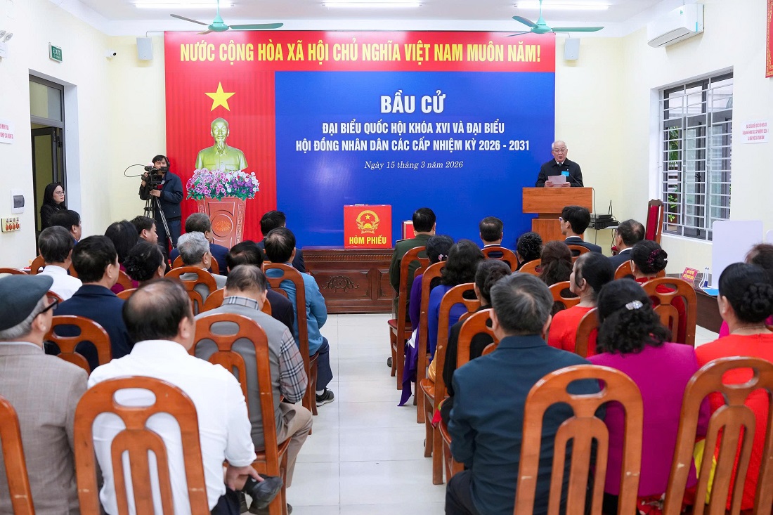 Toàn cảnh điểm bầu cử Khối 4, phường Trường Vinh