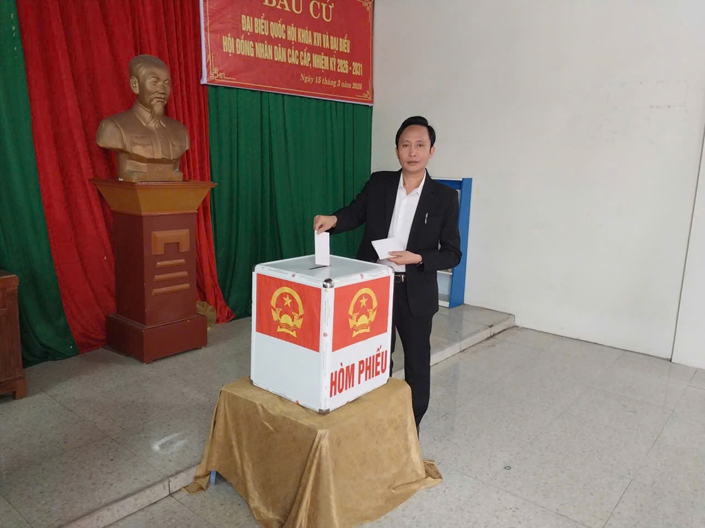 Các chức sắc, tu sỹ và bà con tín đồ các tôn giáo tham gia bỏ phiếu bầu cử đại biểu Quốc hội khóa XVI và HĐND các cấp nhiệm kỳ 2026 – 2031