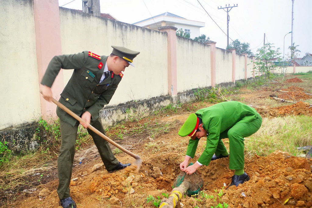 Công an xã Quỳnh Văn hưởng ứng 