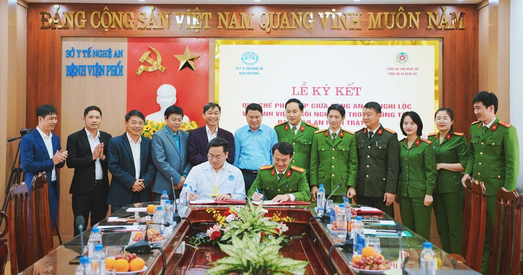 Công an xã Nghi Lộc và Bệnh viện Phổi Nghệ An ký kết quy chế phối hợp trong bảo đảm an ninh trật tự