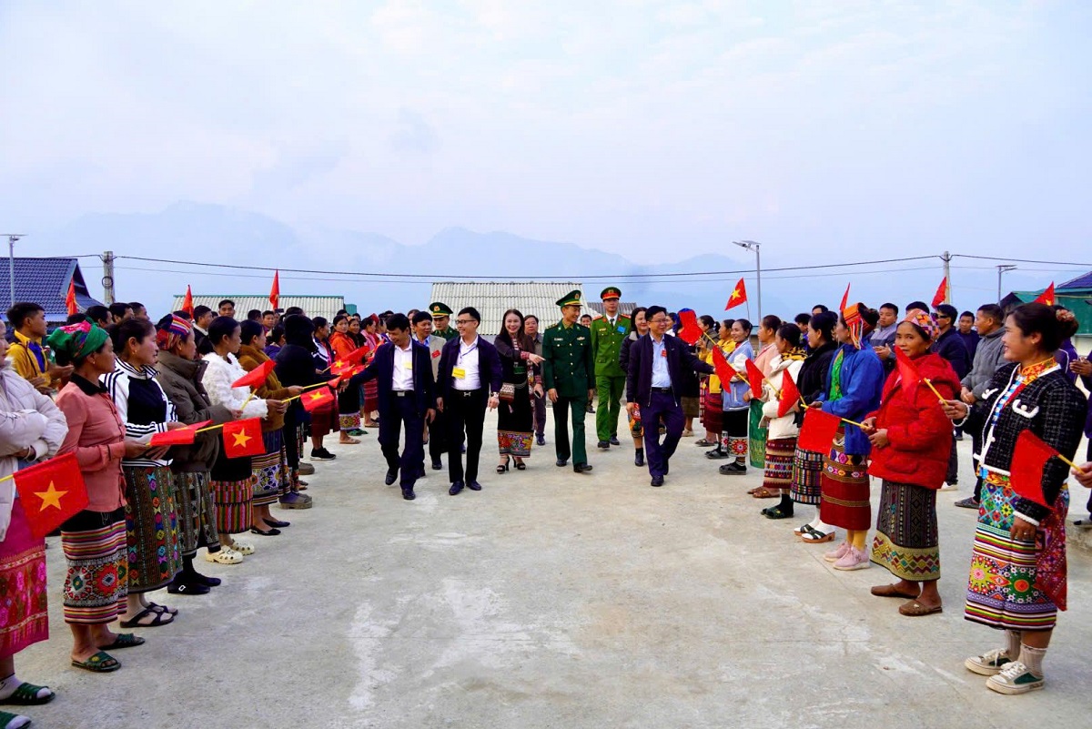 Xã Mường Típ tổ chức khai mạc bầu cử sớm