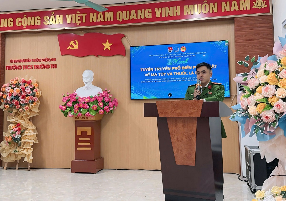 Công an phường phổ biến kiến thức pháp luật