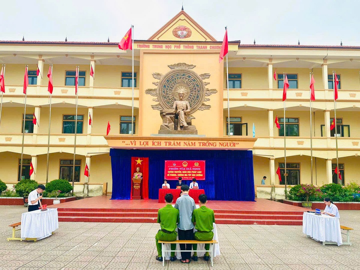 Toàn cảnh phiên tòa giả định