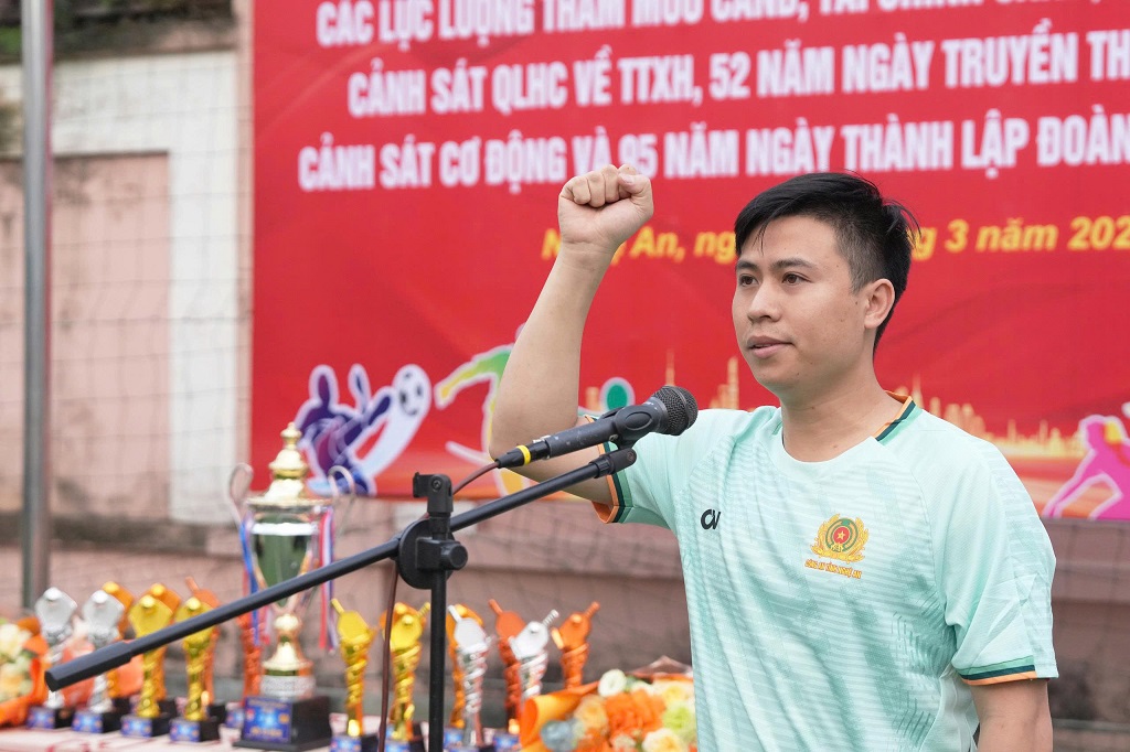 Đại diện vận động viên tuyên thệ