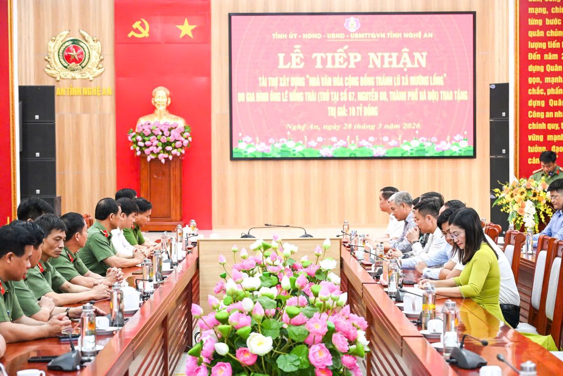 Toàn cảnh Lễ tiếp nhận