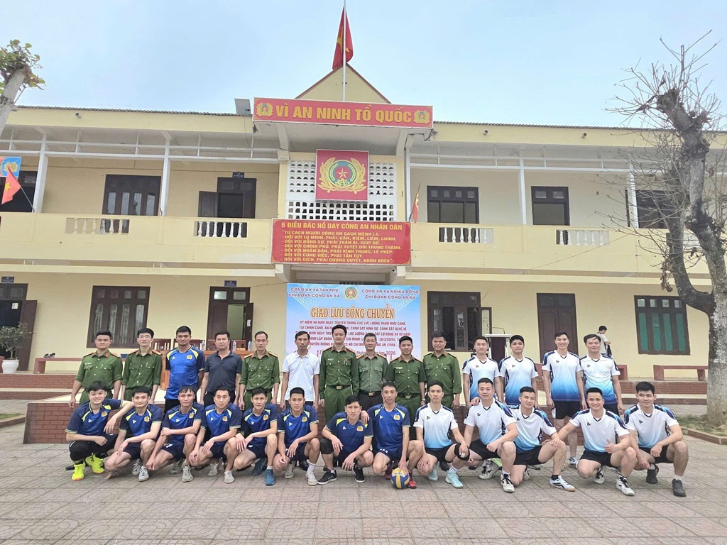 Công an xã Nghĩa Đồng giao lưu thể thao chào mừng các ngày lễ lớn