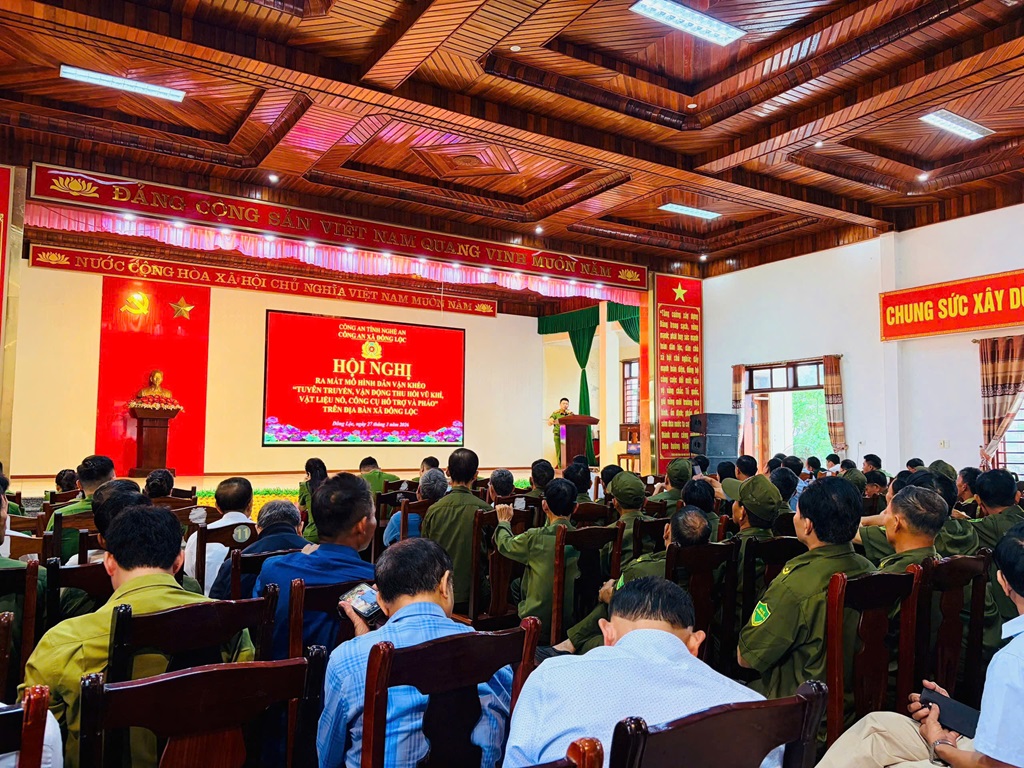 Công an xã Đông Lộc ra mắt mô hình 