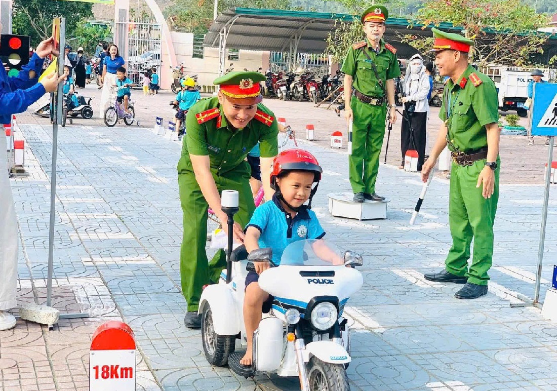 Tổ chức chương trình 