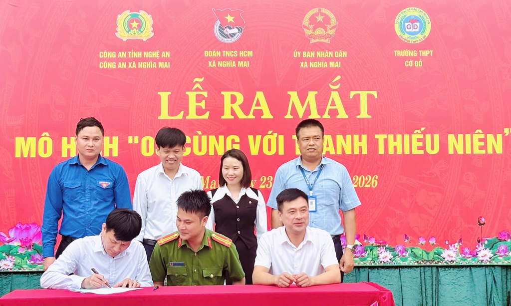 Công an xã Nghĩa Mai ra mắt mô hình “03 cùng với thanh thiếu niên”