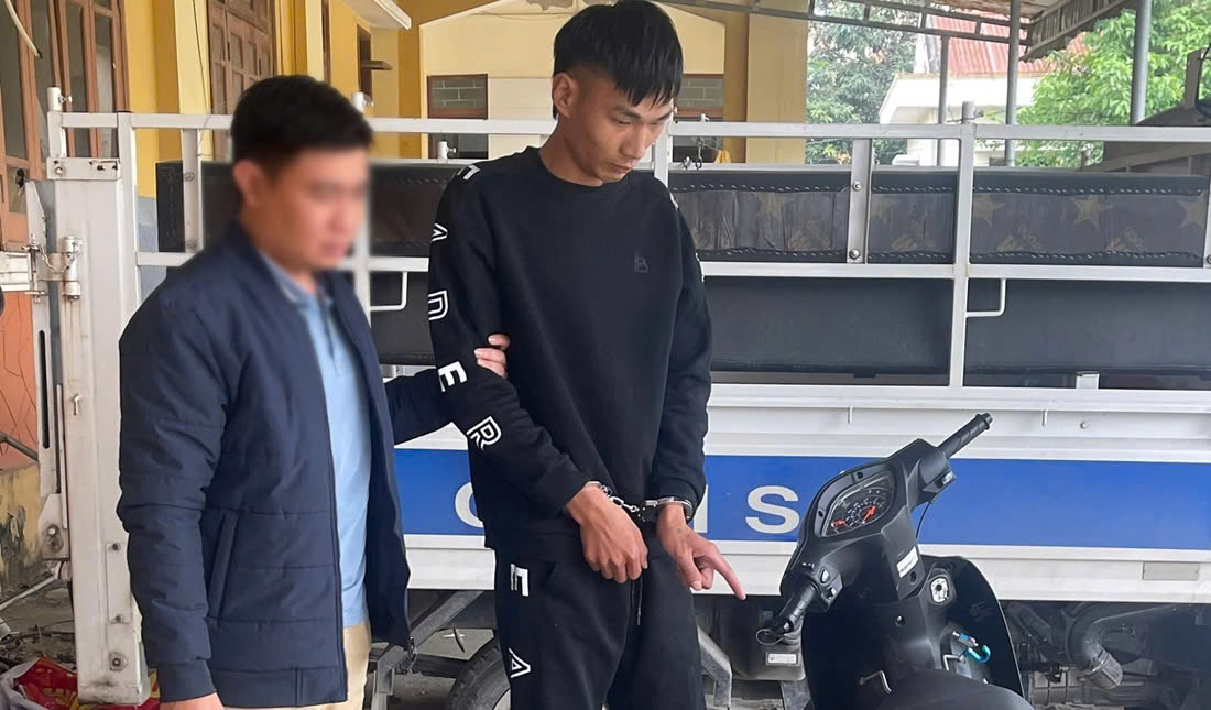 Trần Văn Tuân cùng tang vật bị thu giữ