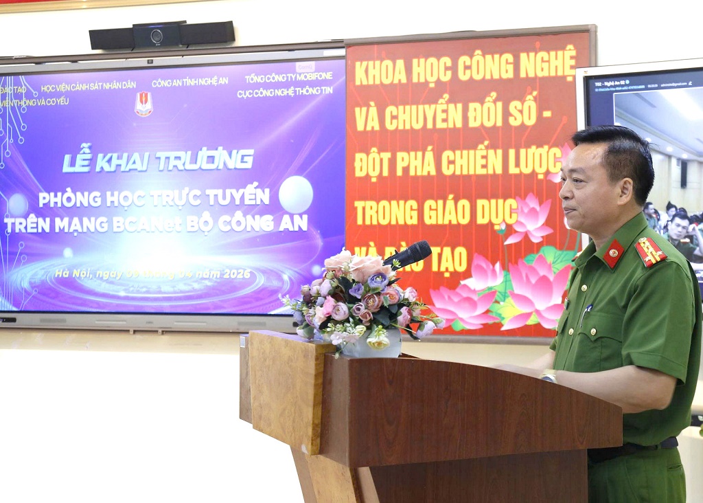 Đại tá, PGS.TS. Nguyễn Đăng Sáu - Phó Giám đốc Học viện CSND phát biểu tại chương trình