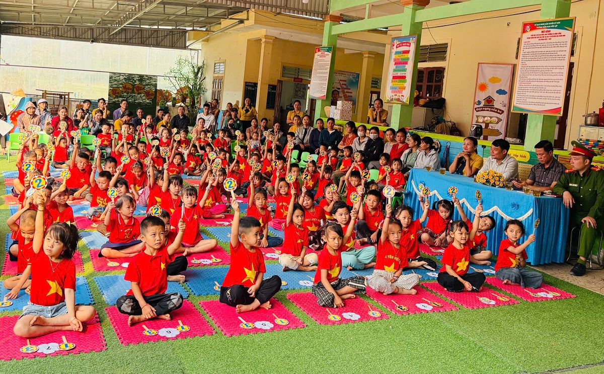 Chương trình thu hút hơn 80 phụ huynh, giáo viên và học sinh tham gia