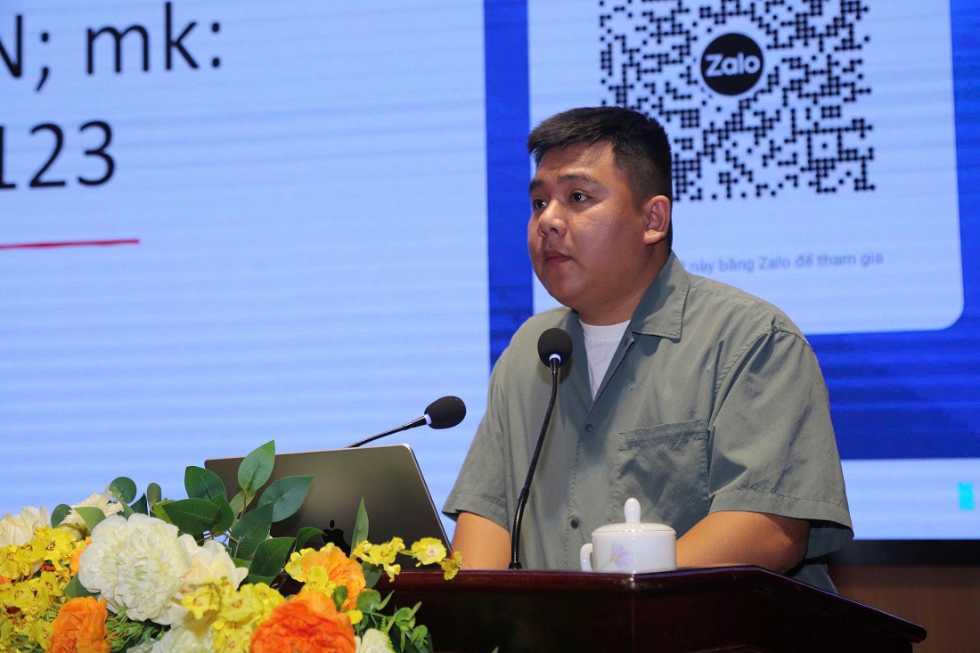 Đại diện Công ty Cổ phần Truyền thông và Giải trí Animo truyền đạt các nội dung của chuyên đề