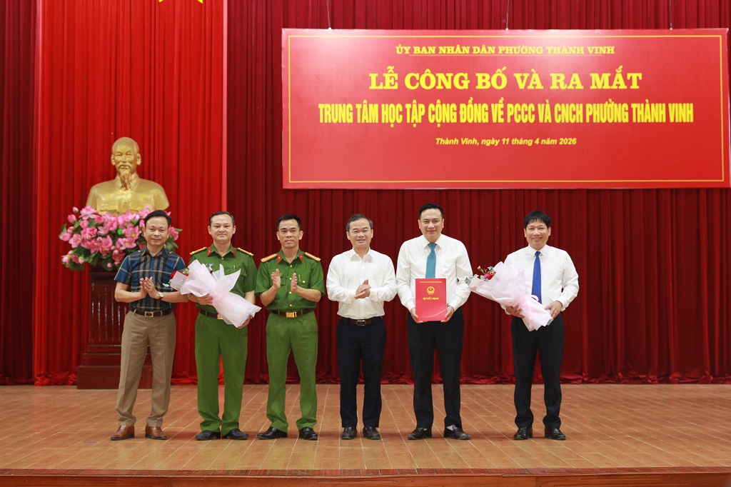 Ra mắt Trung tâm học tập cộng đồng, lồng ghép về PCCC & CNCH phường Thành Vinh 