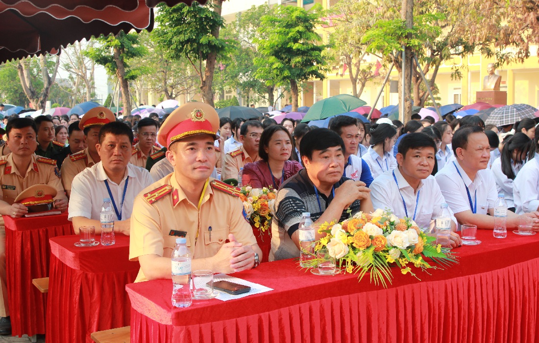 Đại biểu tham dự chương trình