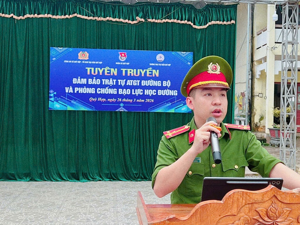 Công an xã tuyên truyền, phổ biến pháp luật