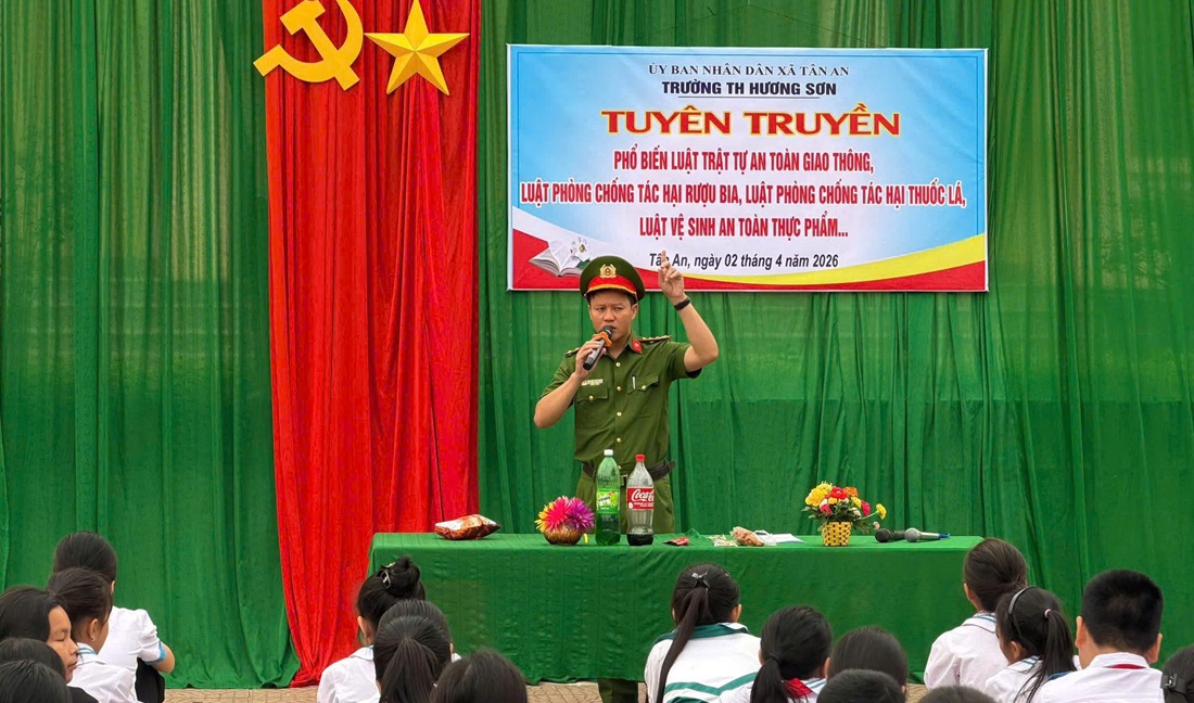 Buổi tuyên truyền có sự tham gia của hơn 200 học sinh, phụ huynh và giáo viên