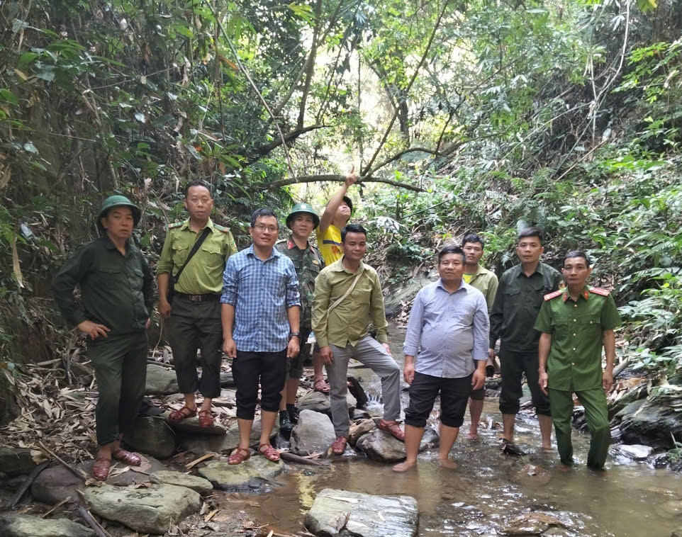 Đoàn công tác liên ngành tuần tra, bảo vệ rừng