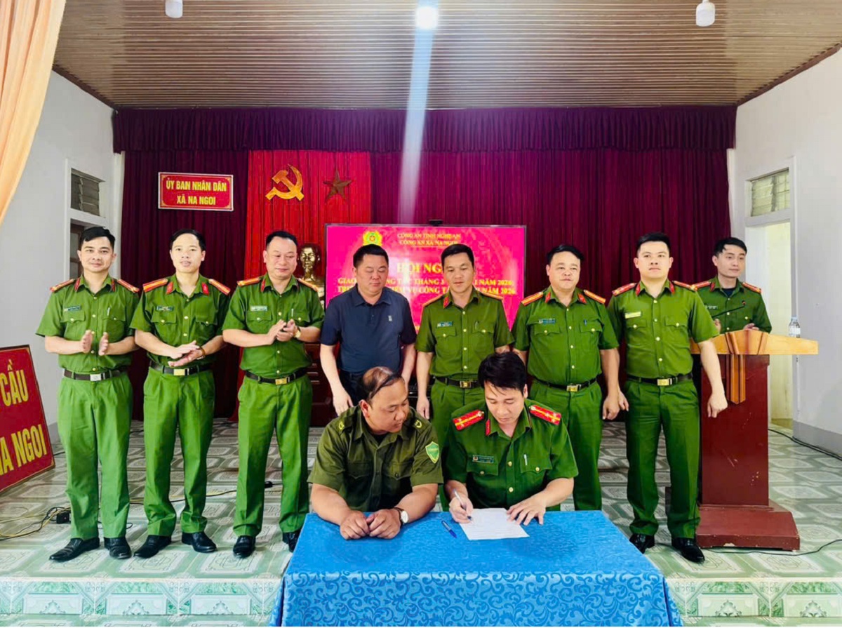 Ký cam kết thực hiện nhiệm vụ bảo đảm ANTT