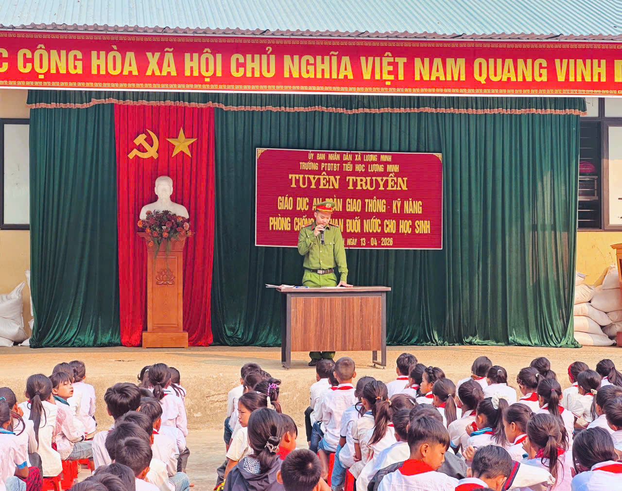   Toàn cảnh buổi tuyên truyền