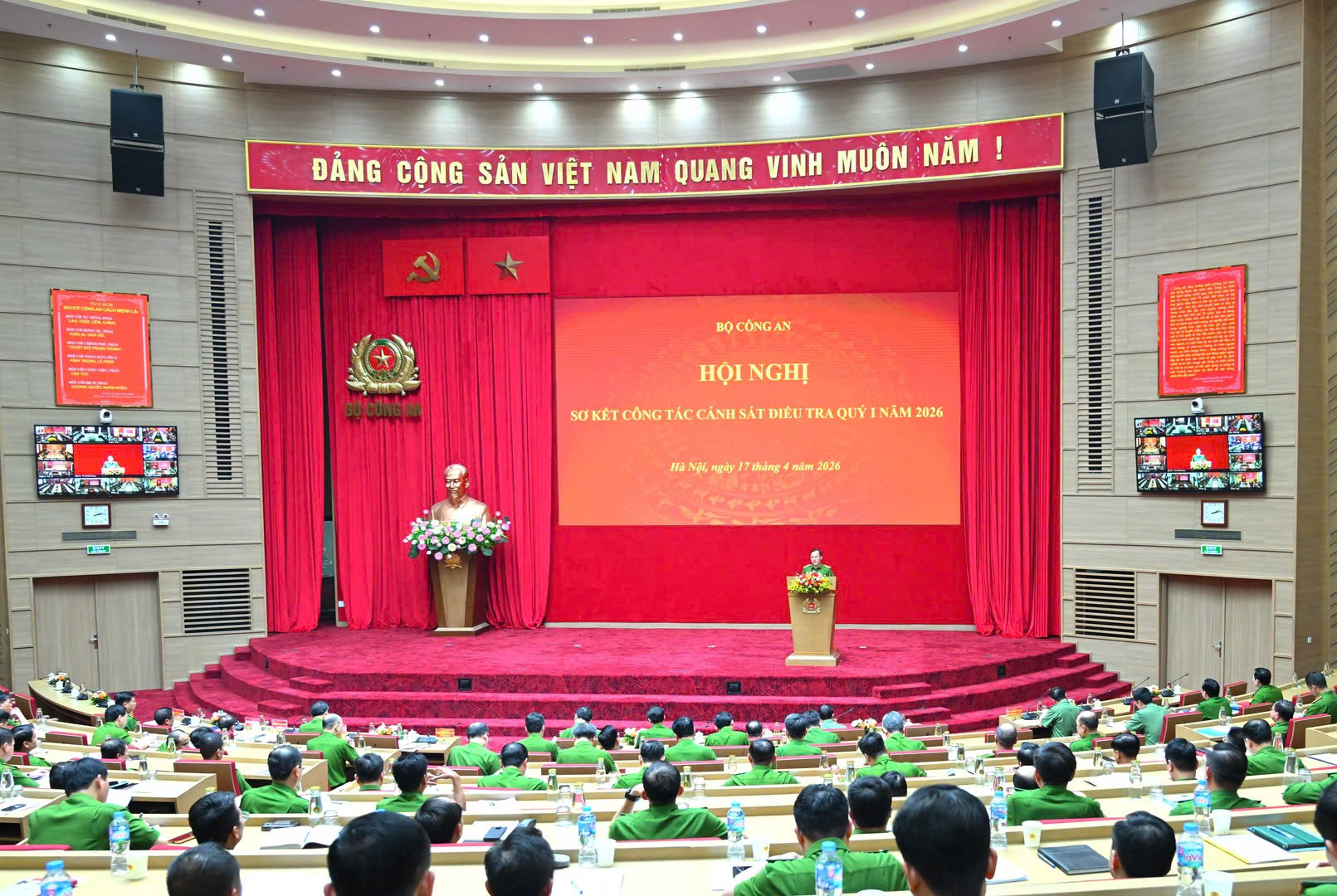 Toàn cảnh Hội nghị