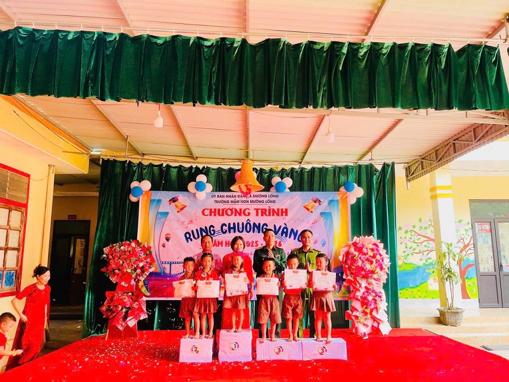 Công an xã khéo léo lồng ghép nội dung tuyên truyền pháp luật và kỹ năng sống vào Hội thi