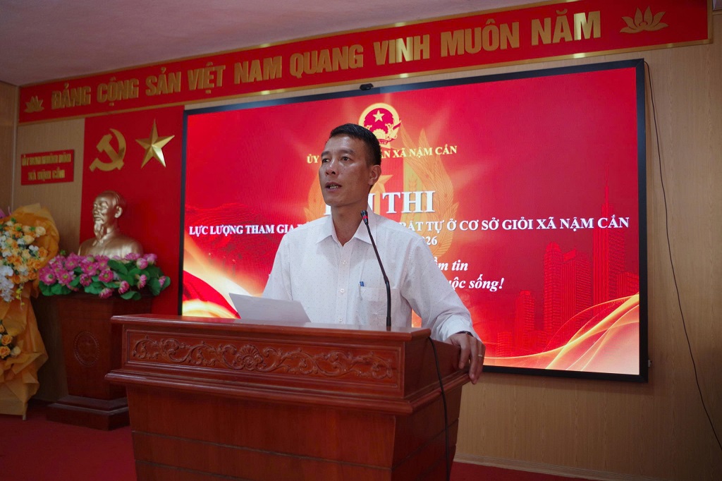 Lãnh đạo UBND xã Nậm Cắn phát biểu tại Hội thi    