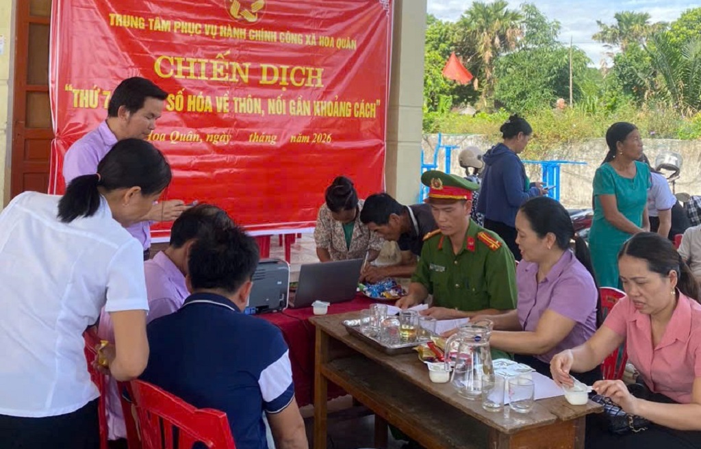 Đại diện Công an phường và Ủy ban MTTQ phát biểu ý kiến