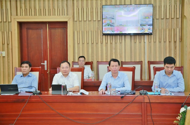   Các đại biểu tham dự tại điểm cầu tỉnh Nghệ An