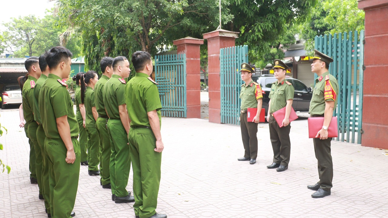 Công an tỉnh Nghệ An luôn chú trọng công tác điều lệnh CAND