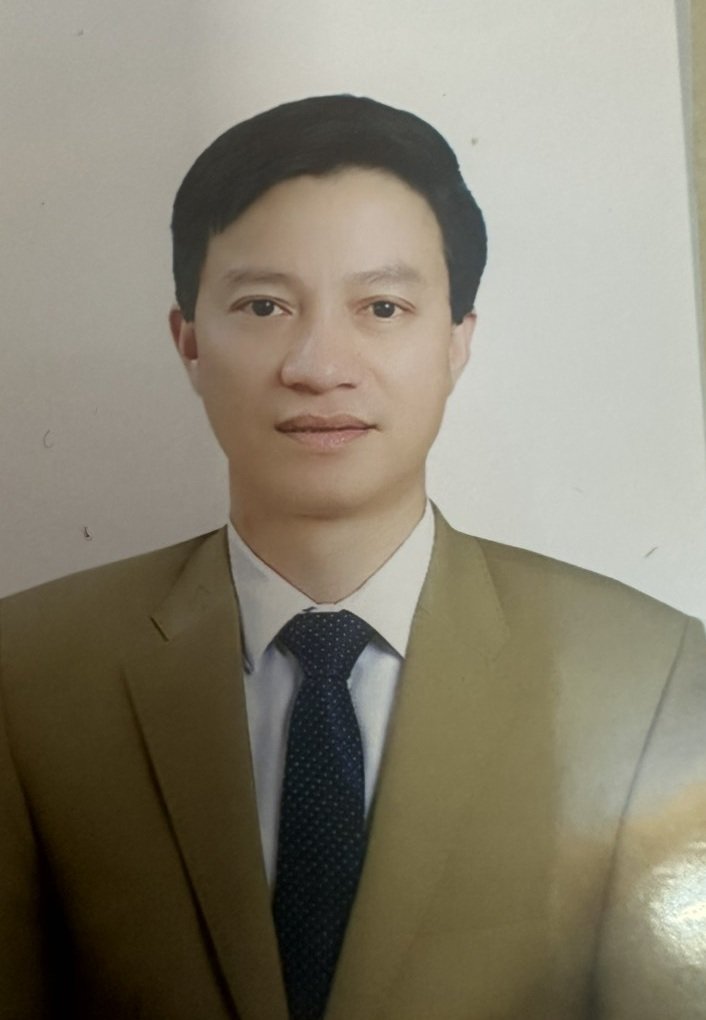  Liên quan đến hành vi đưa hối lộ, Cơ quan chức năng cũng đã khởi tố Nguyễn Đức Lâm, Chủ tịch UBND phường Nghi Tân