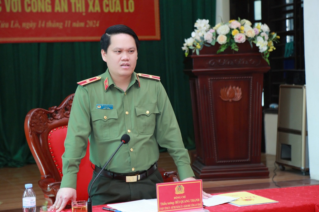 Đồng chí Thiếu tướng Bùi Quang Thanh, Ủy viên Ban Thường vụ Tỉnh ủy, Bí thư Đảng ủy, Giám đốc Công an tỉnh phát biểu chỉ đạo tại buổi làm việc